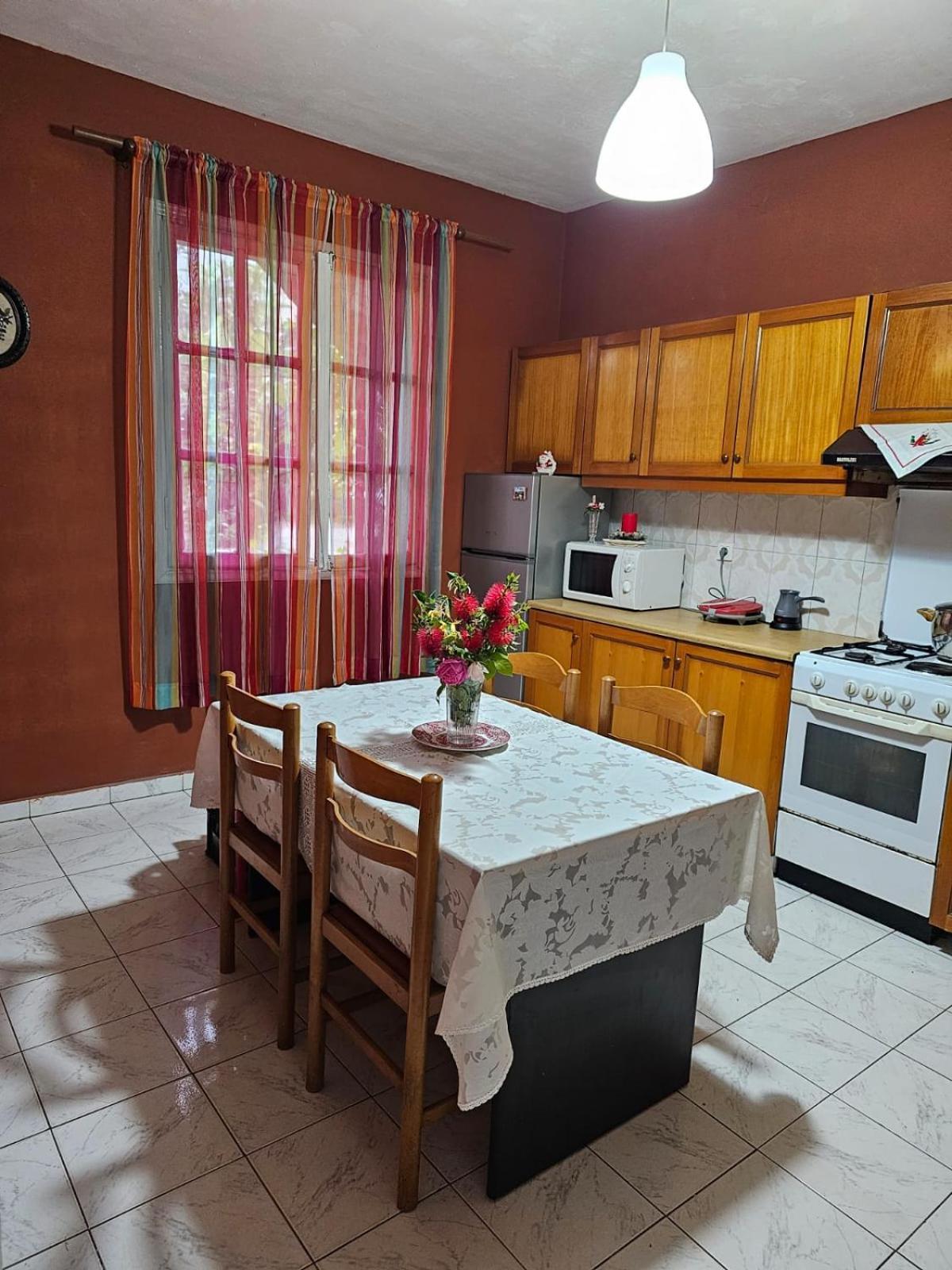 Aira Villa Permet Luaran gambar