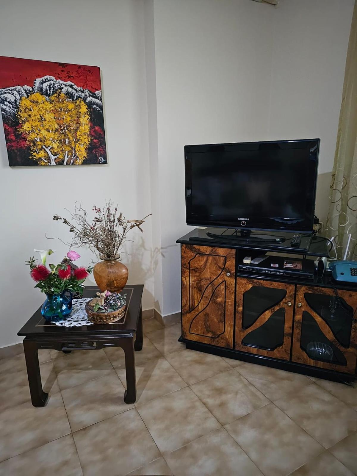 Aira Villa Permet Luaran gambar